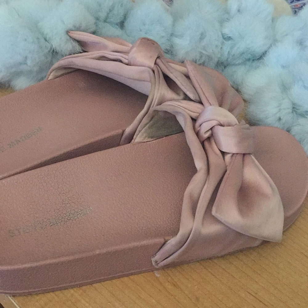 Steve Madden slides